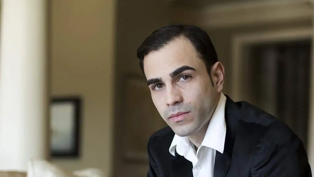Best Black Hat Hackers in the World. 10 Best Black-Hat Hackers in the World.