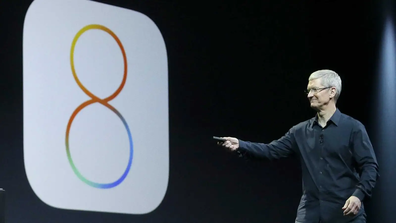 apple faces a lawsuit over storage issues