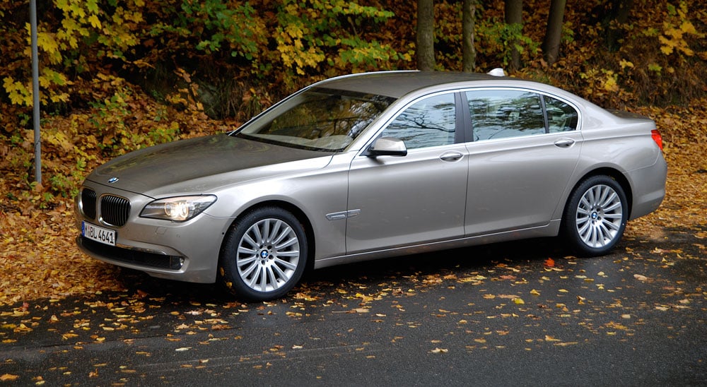 Parallel parking will be no headache with BMW 7 series with outstandingly smart features - 97