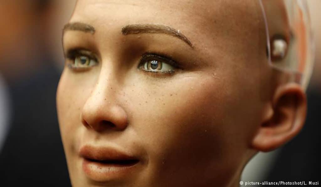 Sophia, a life-like humanoid robot, is pictured at the UN headquarters in New York, Oct. 11, 2017 (picture-alliance/Photoshot/L. Muzi)