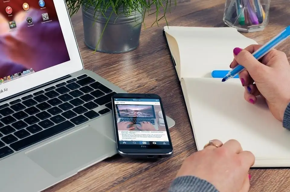 Simplify Your Employee Reimbursement Process Simplify Your Employee Reimbursement Process 2