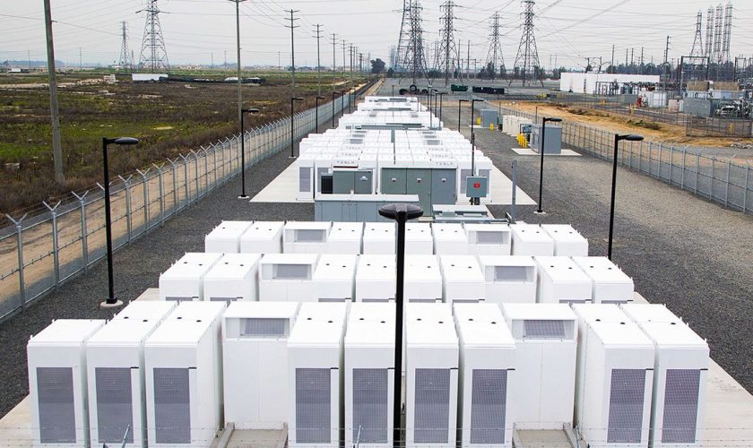tesla_powerpack_2 source Gizmodo Australia-compressed