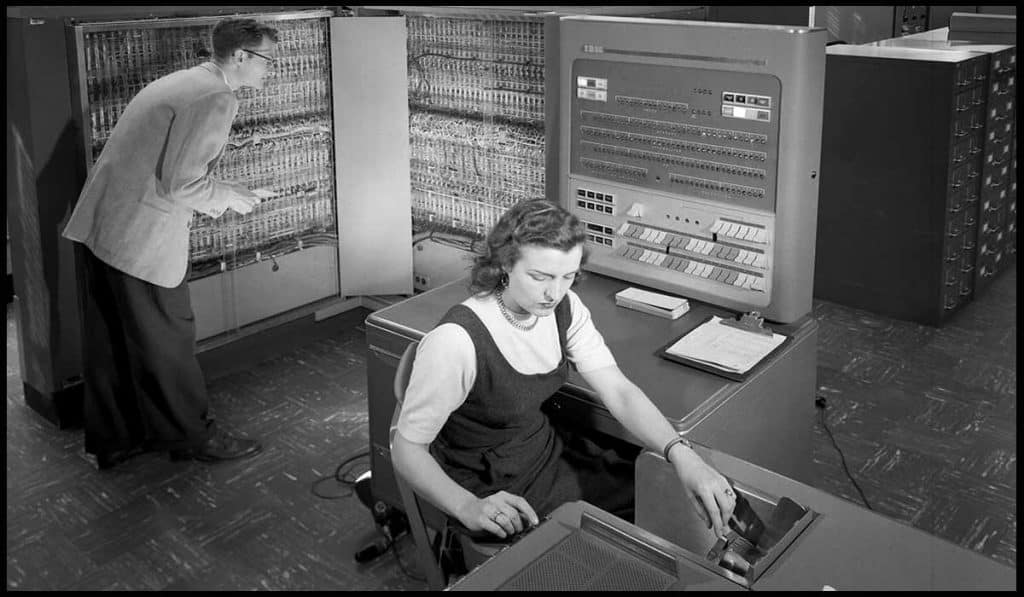10 Greatest Female Programmers of All Time