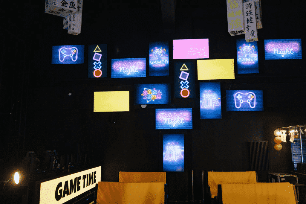 How has technology changed online gaming - 85