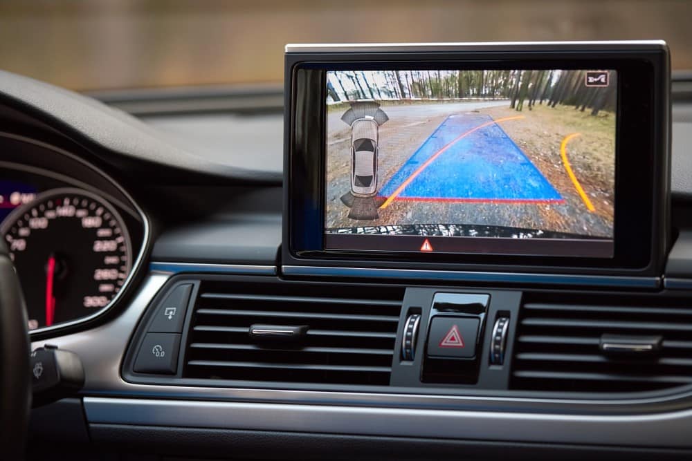 Best Tech for New Drivers in 2021   Apps and Gadgets - 92