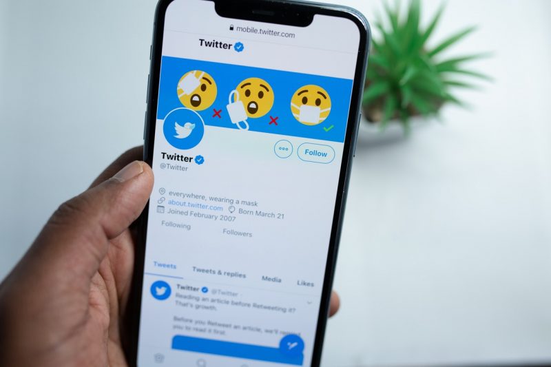 How To Download Any GIF From Twitter All Devices 