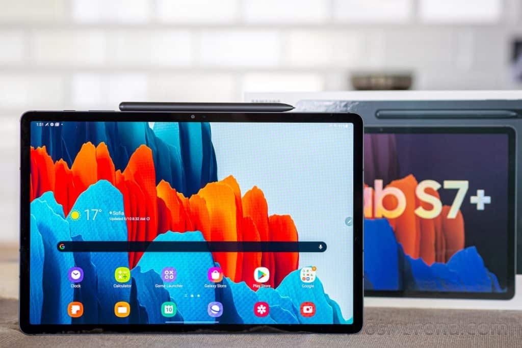 3 Technology Trends That ll Be Huge In 2022 - 28