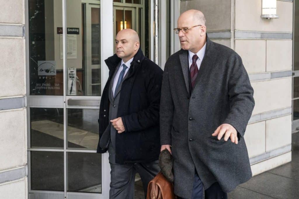Apple Ex Corporate Law Chief Admits Years of Insider Trading - 15