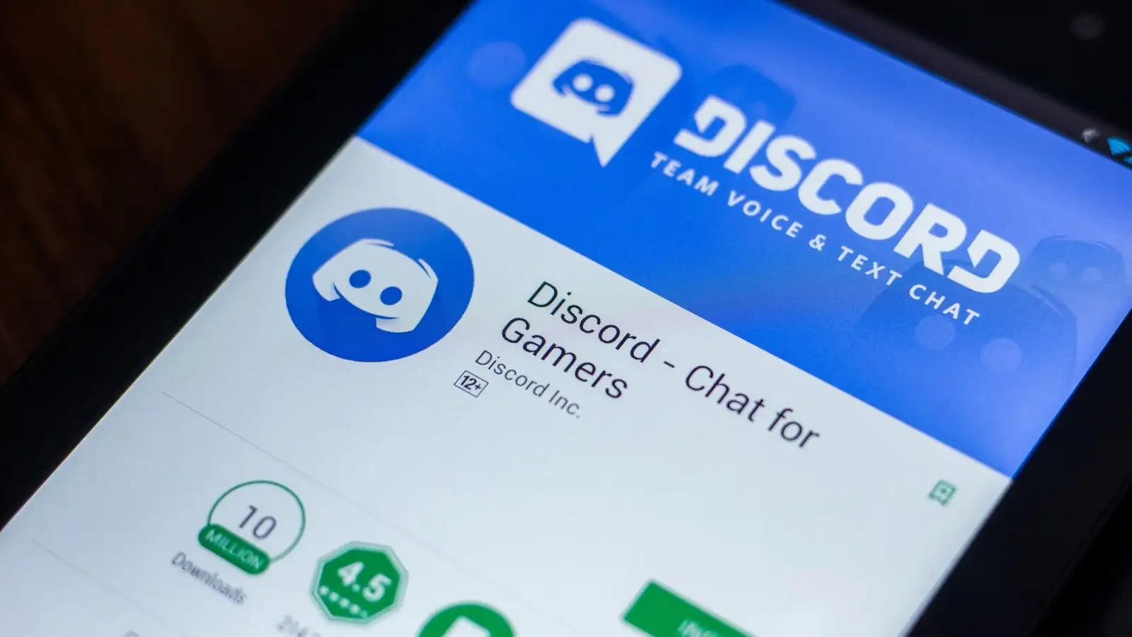 Threat of Cybercrime on Discord